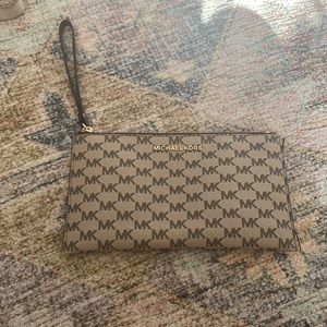 Large Michael Kors Wristlet